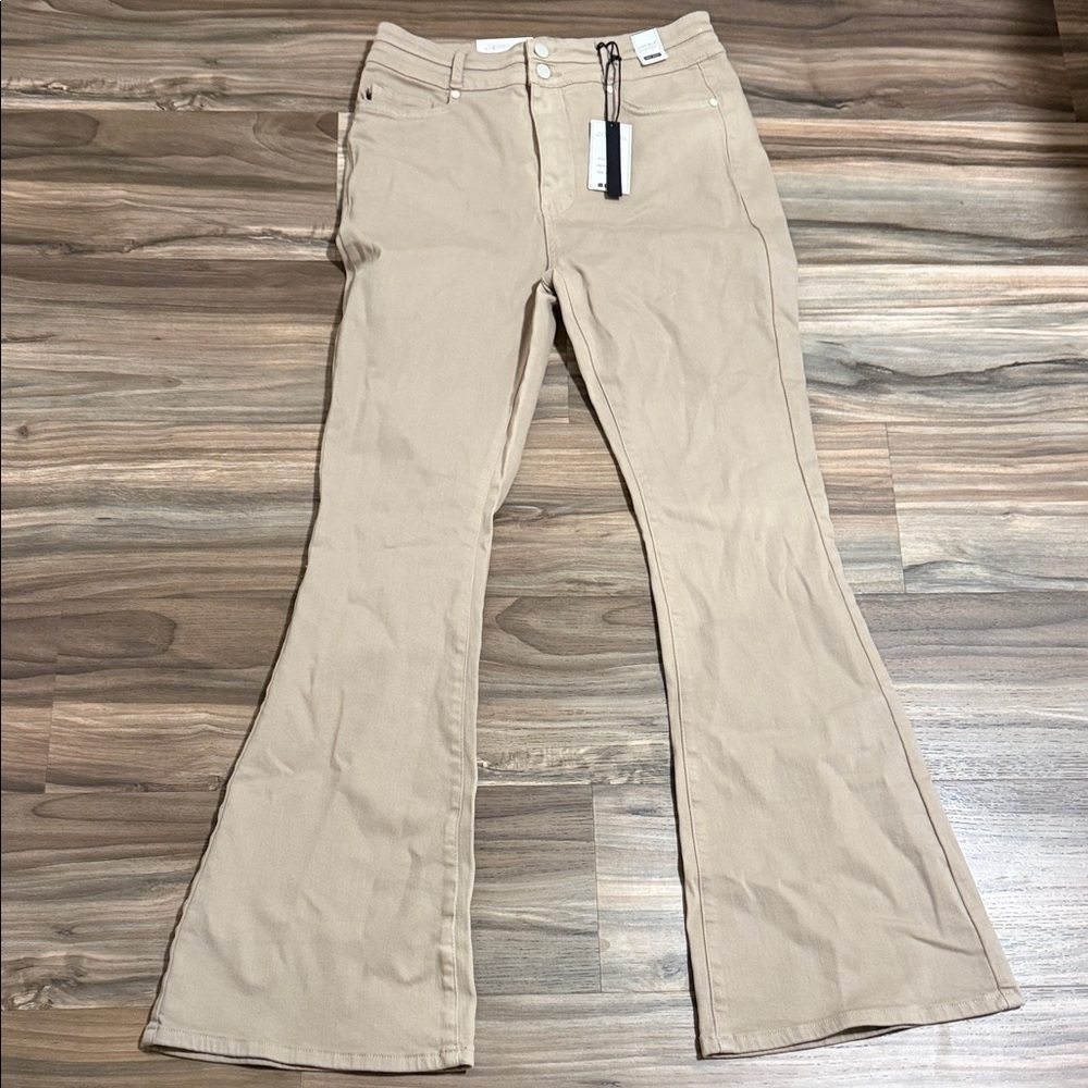 Judy Blue High Waisted Khaki Flare Jeans Women’s Size 13/31 NWT - Picture 1 of 10